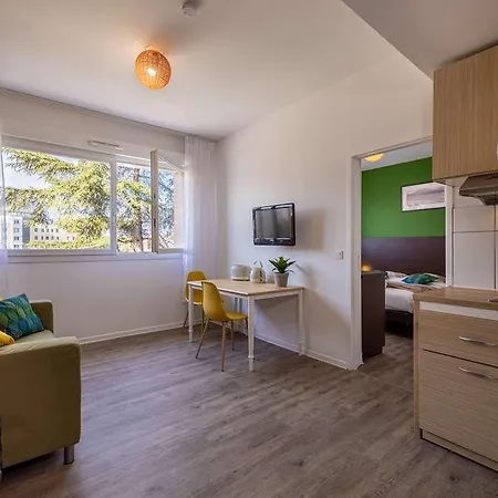 Apartmanhotel Kosy - Les Cedres Grenoble