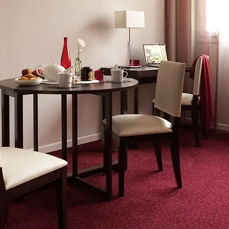 アパートホテル Kosy - Les Cedres グルノーブル